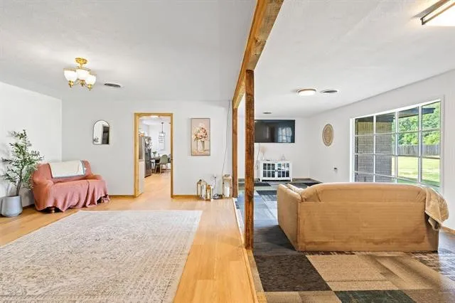 2585 Fm 250 Hughes Springs, TX 75656