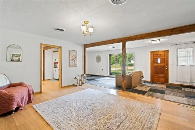 2585 Fm 250 Hughes Springs, TX 75656