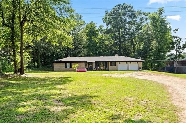 2585 Fm 250 Hughes Springs, TX 75656