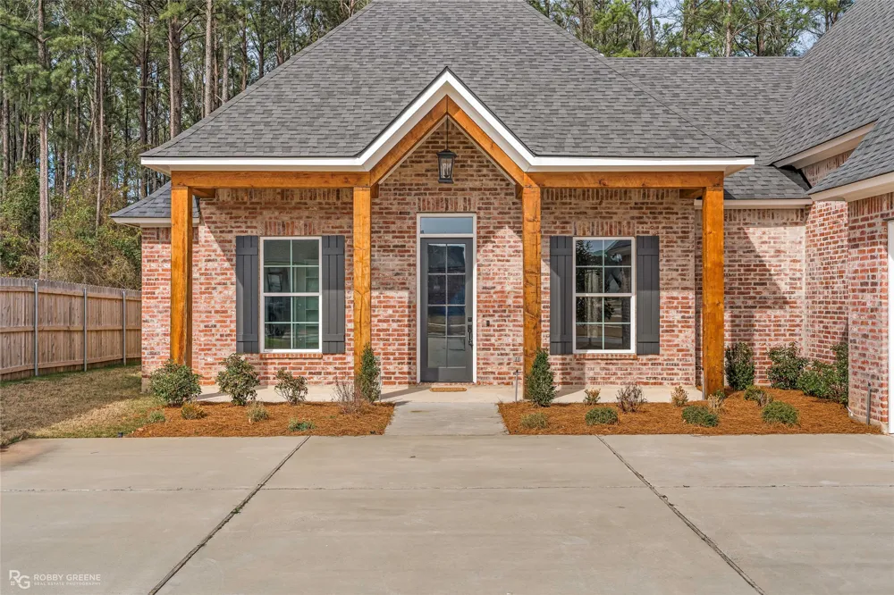 53 Turtle Creek Drive Benton, LA 71006