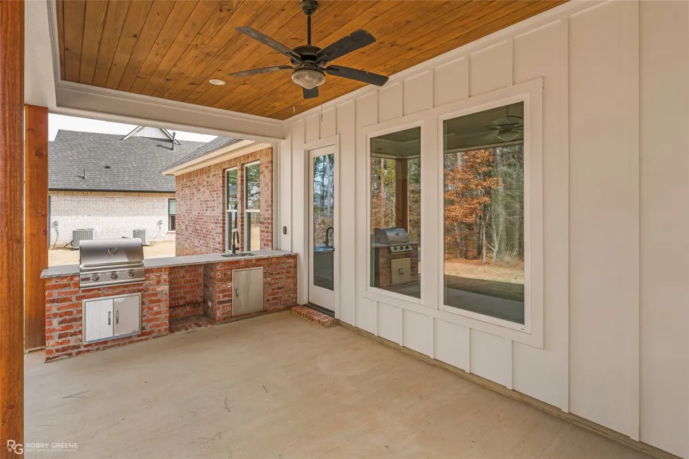 53 Turtle Creek Drive Benton, LA 71006