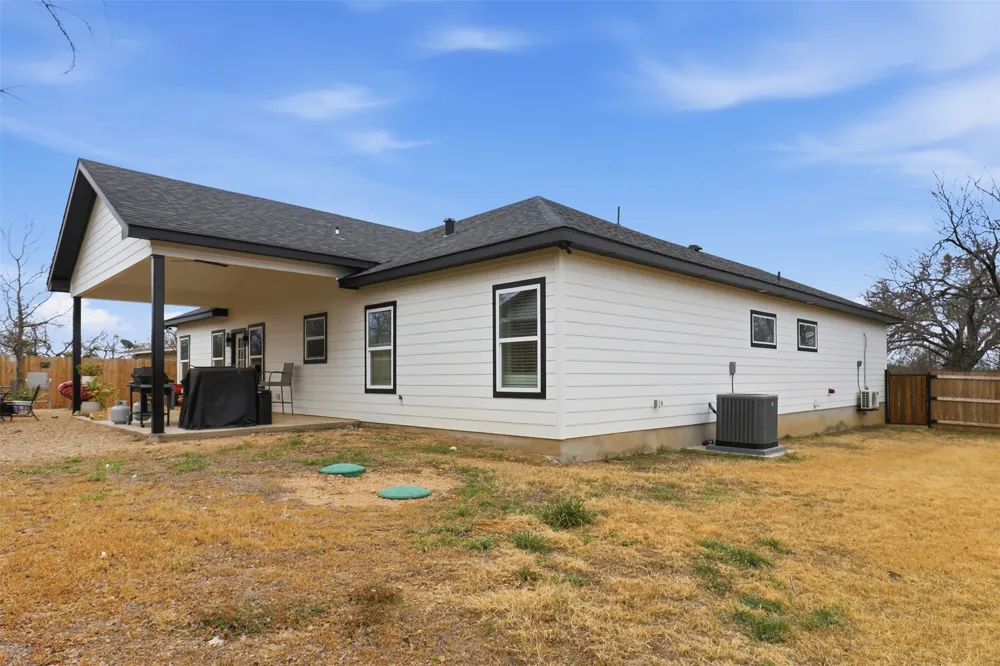 1515 Valley High Lane Granite Shoals, TX 78654