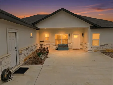 1515 Valley High Lane