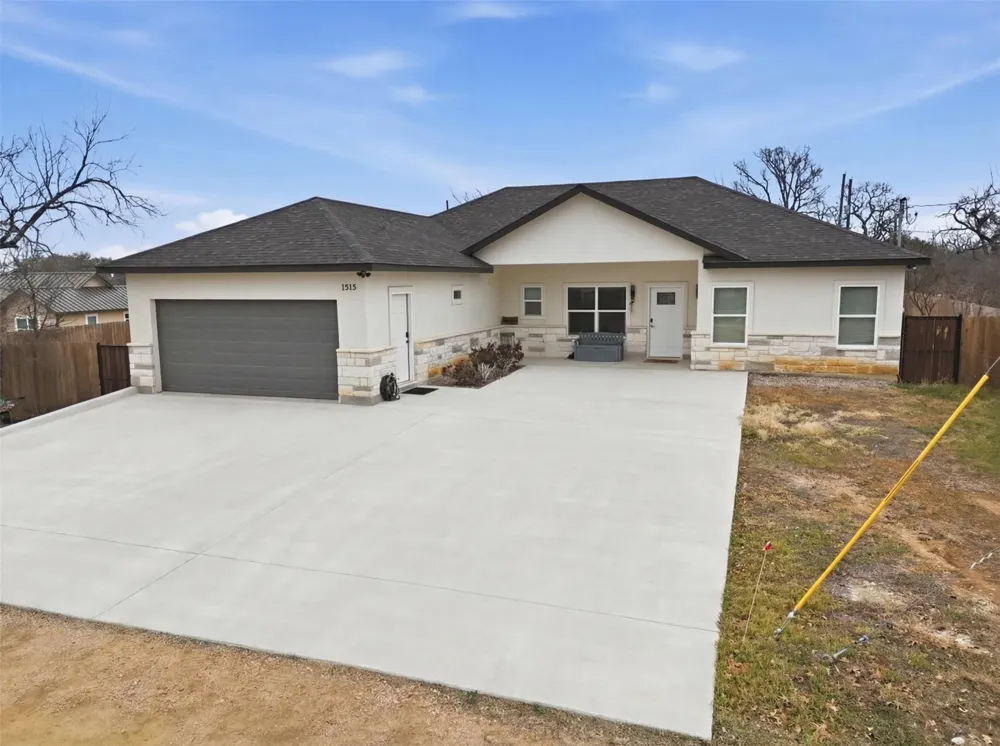 1515 Valley High Lane Granite Shoals, TX 78654