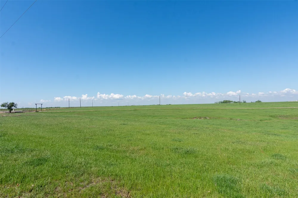 200 County Road 160 Road Taylor, TX 76574