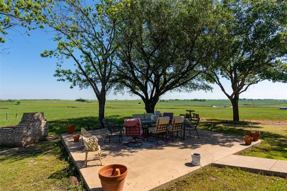 200 County Road 160 Road Taylor, TX 76574