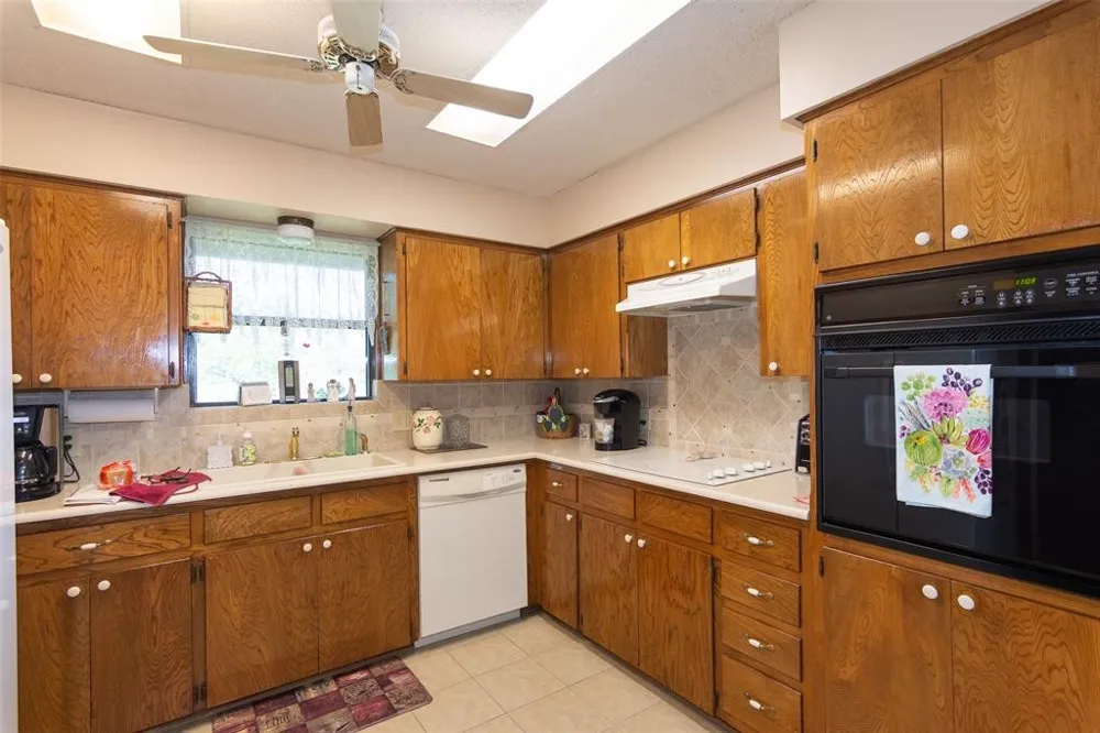 200 County Road 160 Road Taylor, TX 76574
