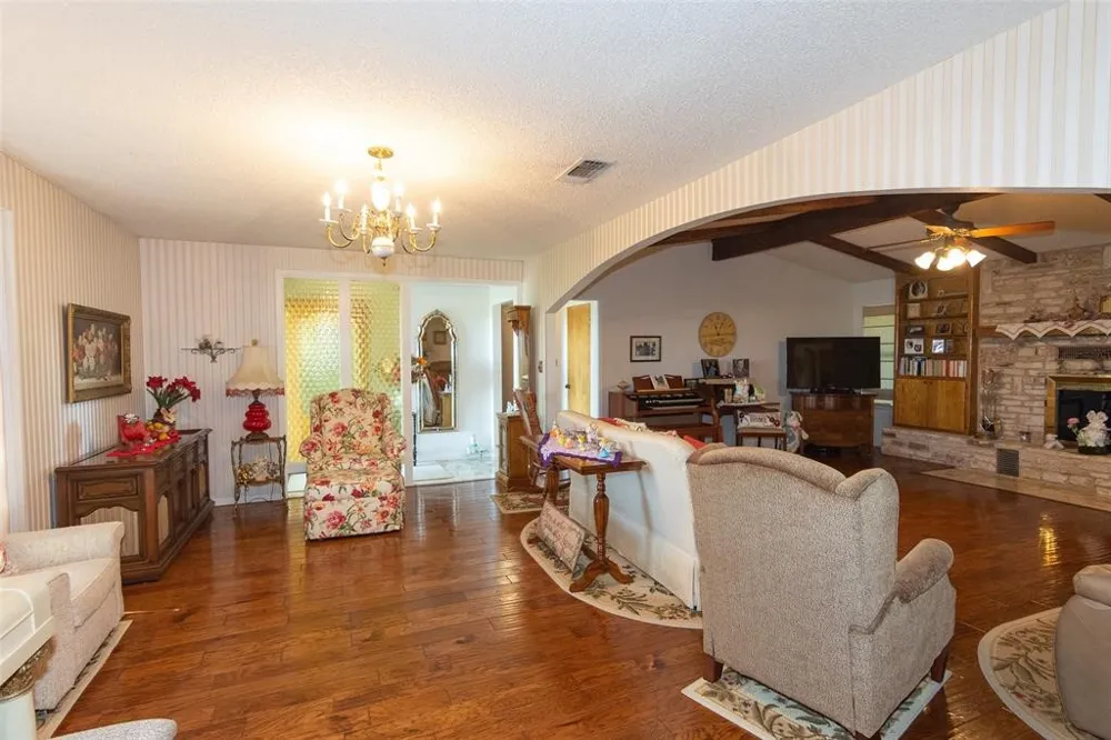 200 County Road 160 Road Taylor, TX 76574