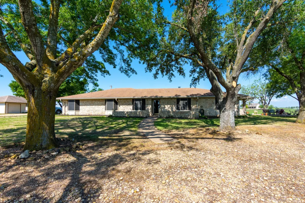 200 County Road 160 Road Taylor, TX 76574