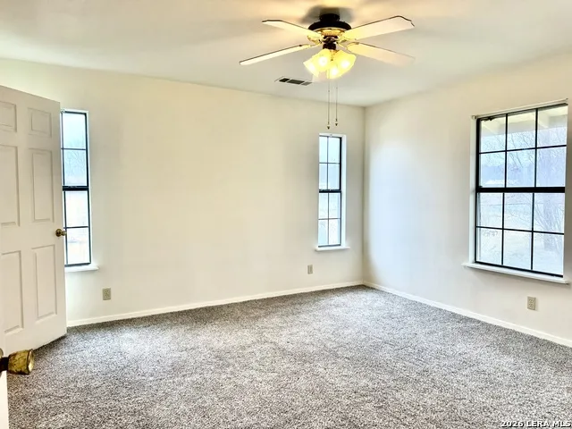 15430 S Main Lytle, TX 78052