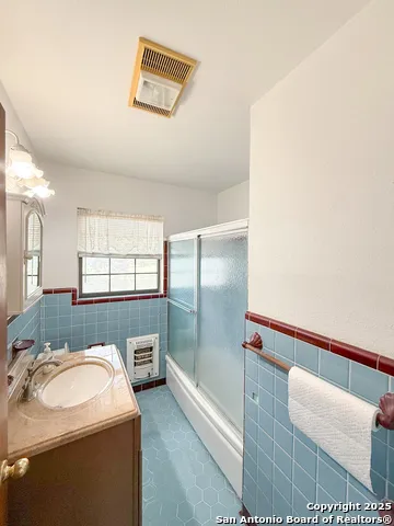 15430 S Main Lytle, TX 78052
