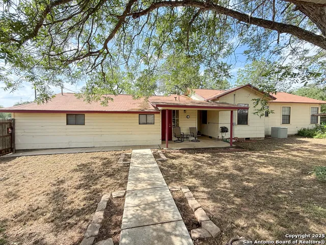 15430 S Main Lytle, TX 78052