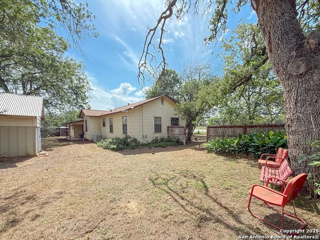 15430 S Main Lytle, TX 78052