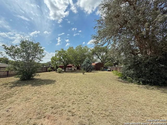 15430 S Main Lytle, TX 78052