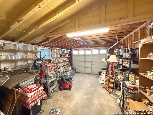 15430 S Main Lytle, TX 78052