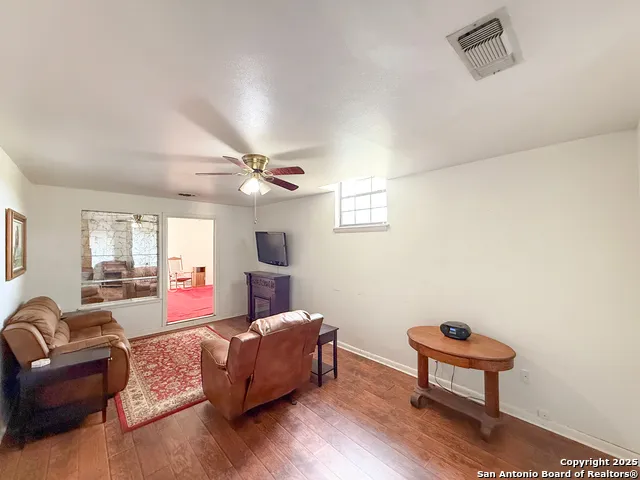 15430 S Main Lytle, TX 78052