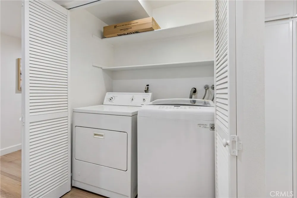 441 E San Jose #111 Burbank, CA 91501