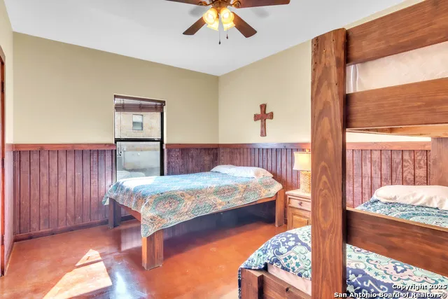 723 Tierra Linda Concan, TX 78838