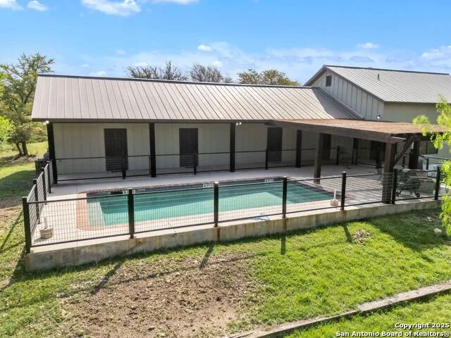 723 Tierra Linda Concan, TX 78838