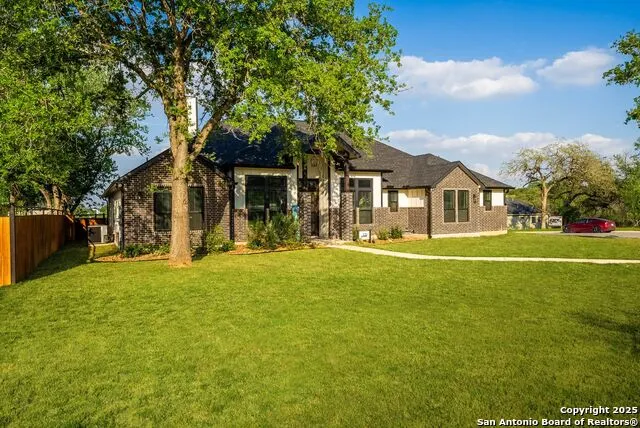 132 Ash Parkway La Vernia, TX 78121