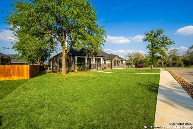 132 Ash Parkway La Vernia, TX 78121