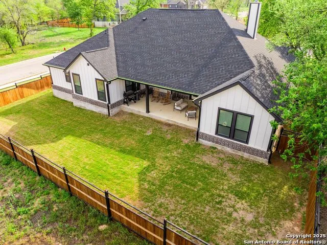 132 Ash Parkway La Vernia, TX 78121