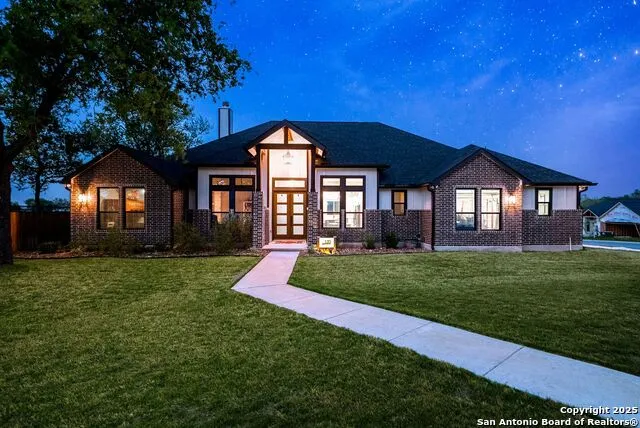 132 Ash Parkway La Vernia, TX 78121