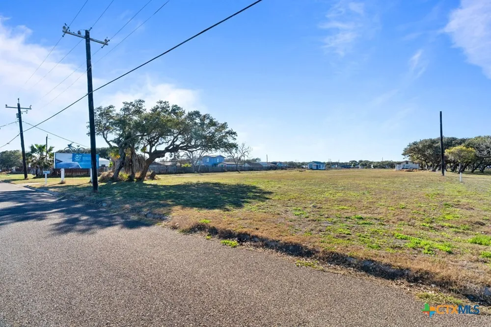 1315 S Church Rockport, TX 78382