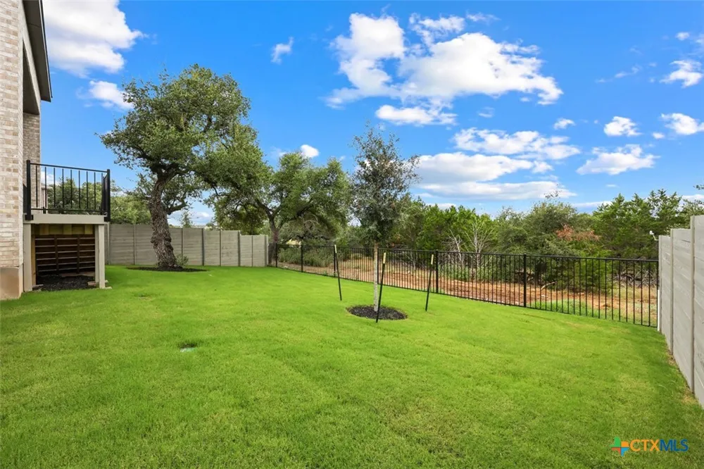 1700 Crimson Sunset Drive Georgetown, TX 78628