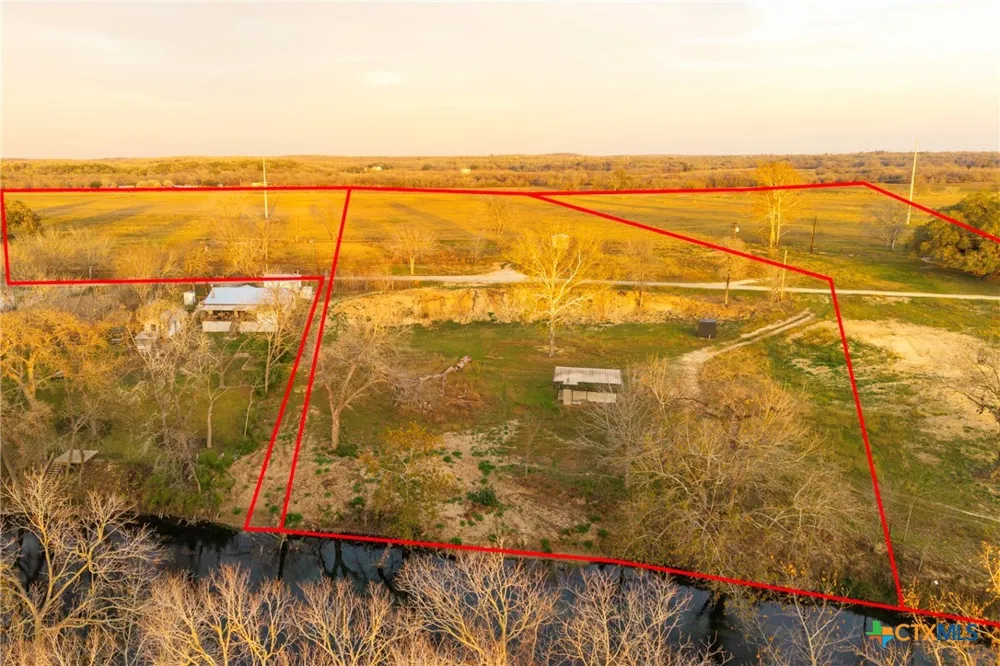 10.86 Acres Tract 4 Village Lane Seguin, TX 78155