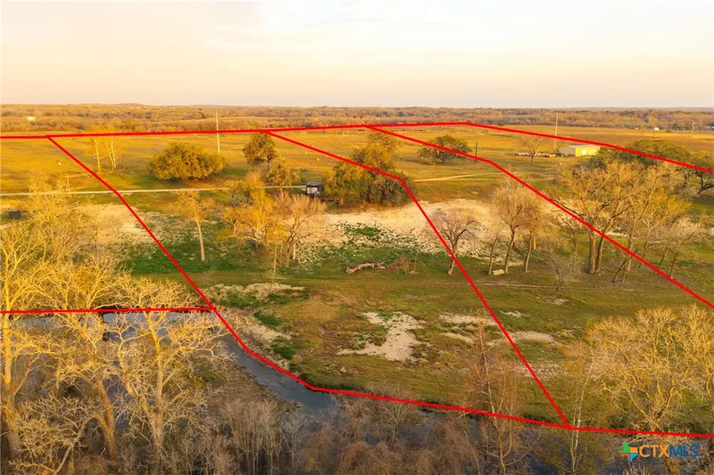 10.86 Acres Tract 4 Village Lane Seguin, TX 78155