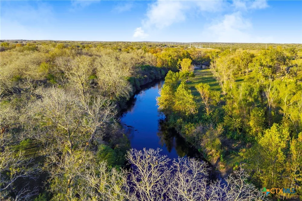 10.86 Acres Tract 4 Village Lane Seguin, TX 78155