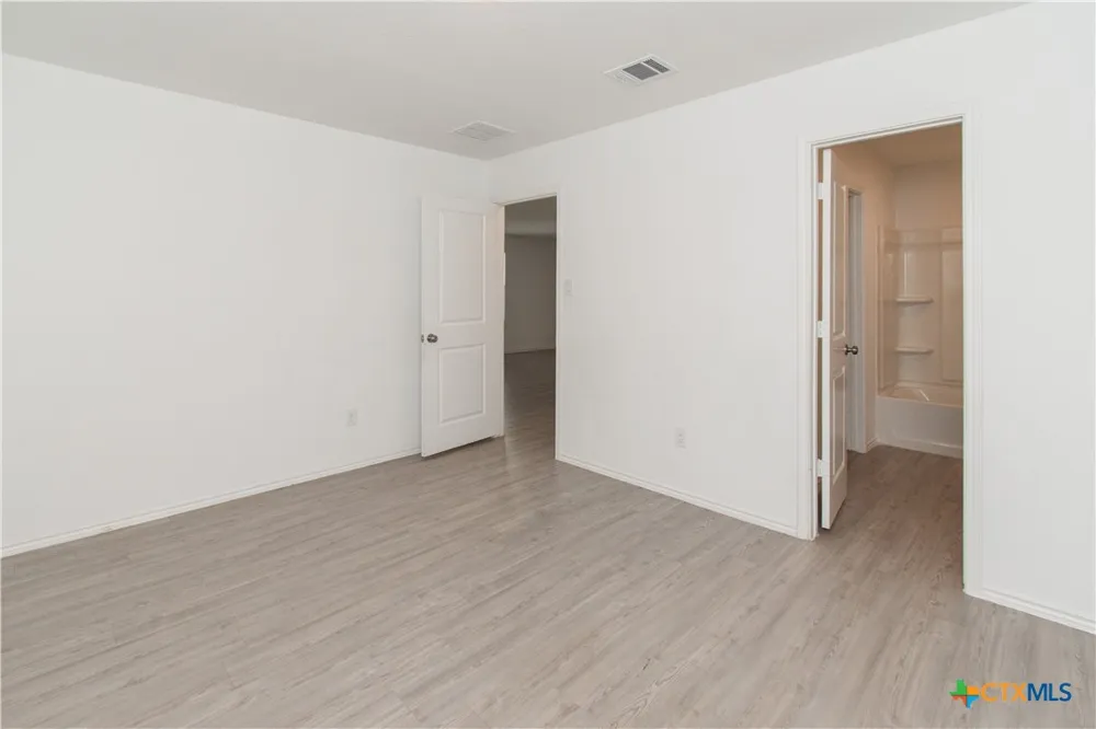 5812 San Geronimo Seguin, TX 78155