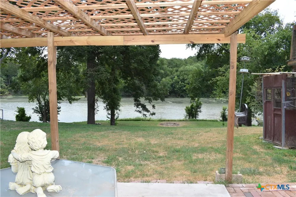 315 Riverwood Drive Bastrop, TX 78602