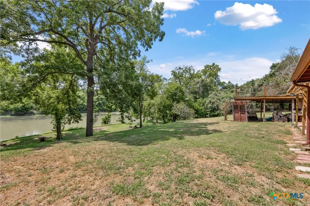 315 Riverwood Drive Bastrop, TX 78602