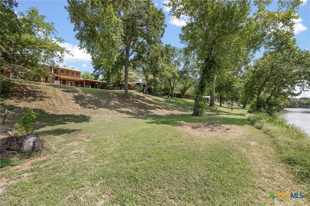 315 Riverwood Drive Bastrop, TX 78602