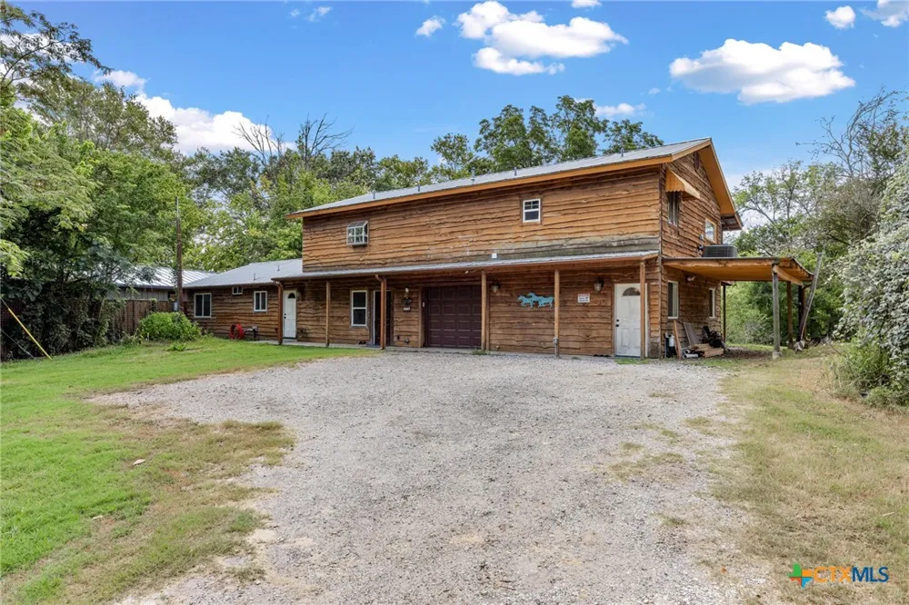 315 Riverwood Drive Bastrop, TX 78602