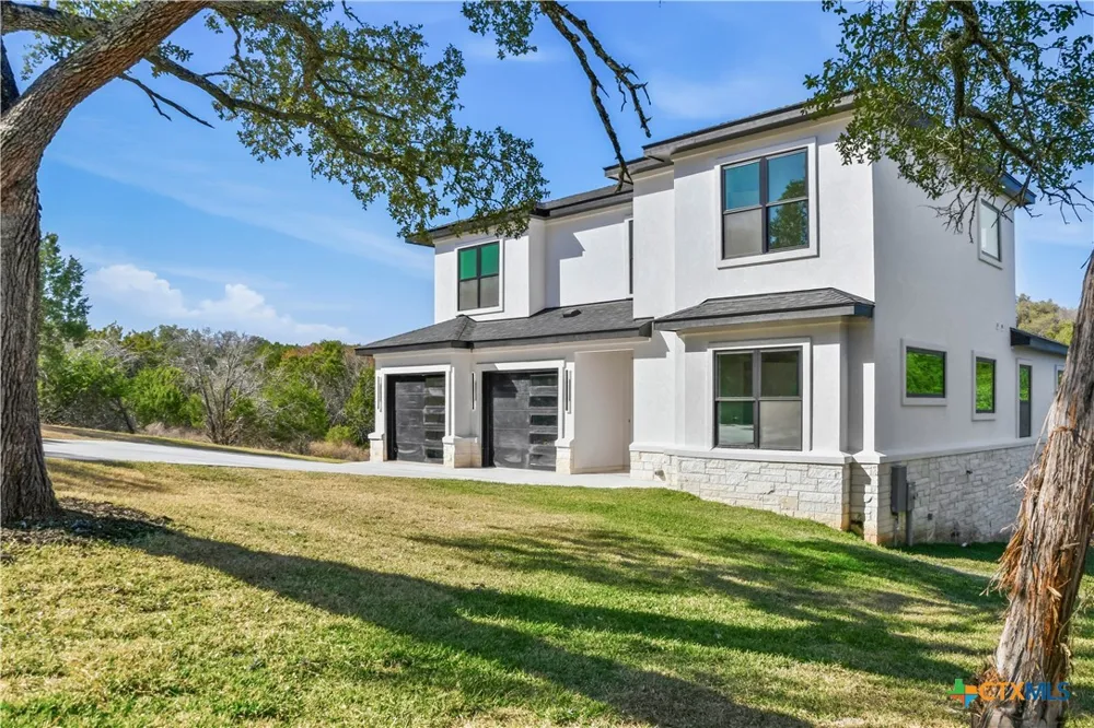 106 Broken Bow Horseshoe Bay, TX 78657