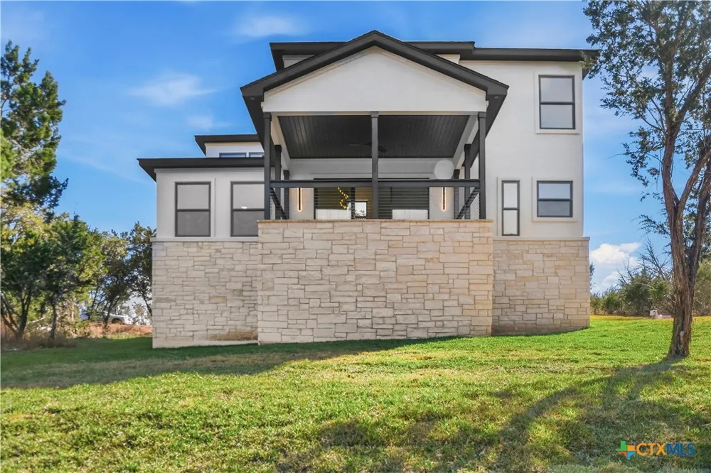 106 Broken Bow Horseshoe Bay, TX 78657