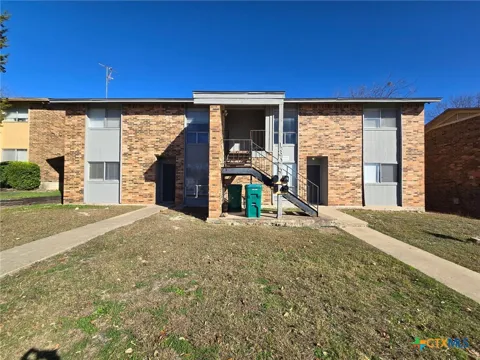 1305 Indian Trail