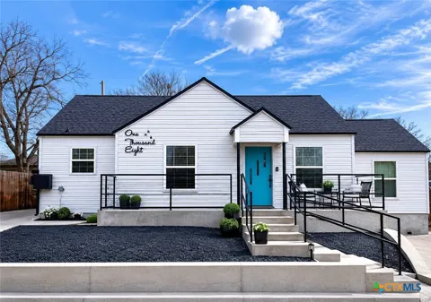 1008 Pleasant Street