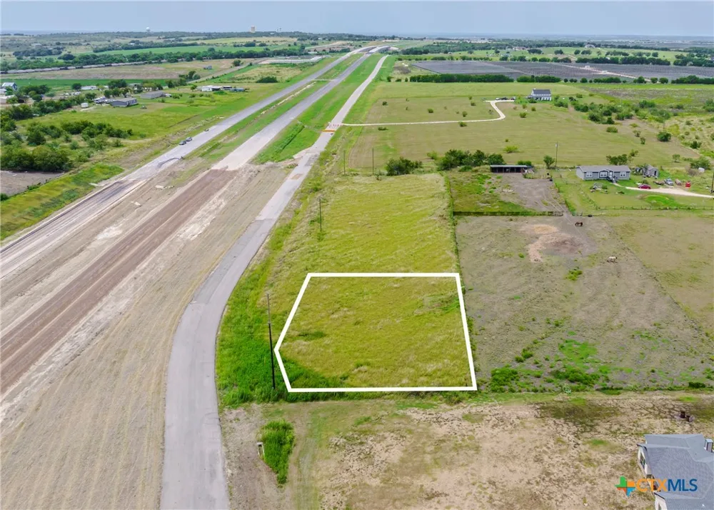 12076 hunt hill Road Rogers, TX 76569