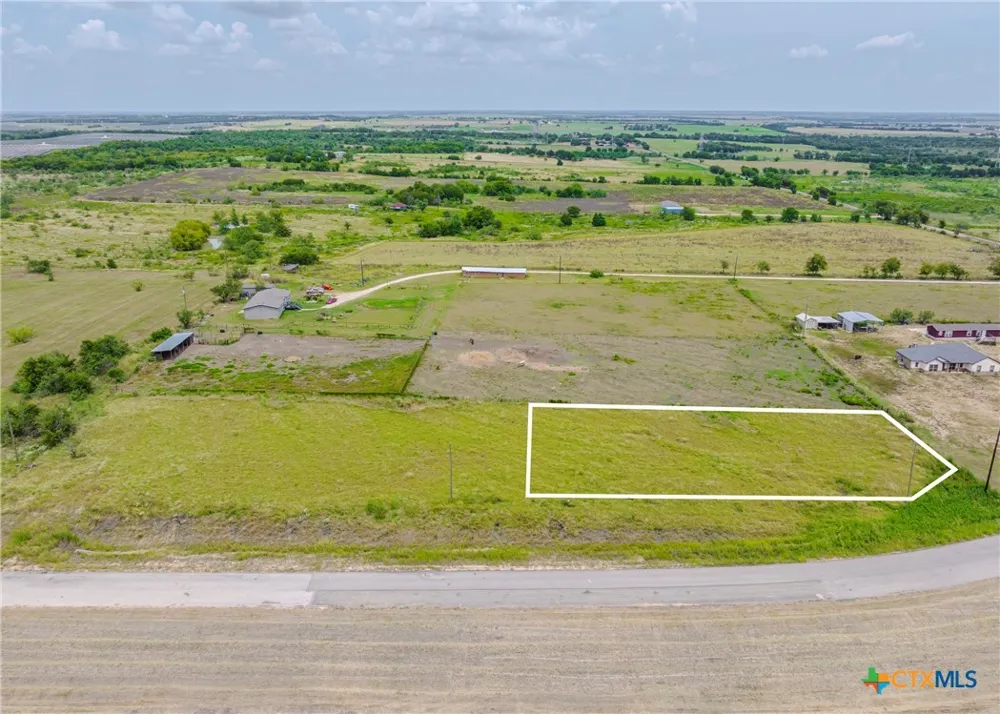 12076 hunt hill Road Rogers, TX 76569