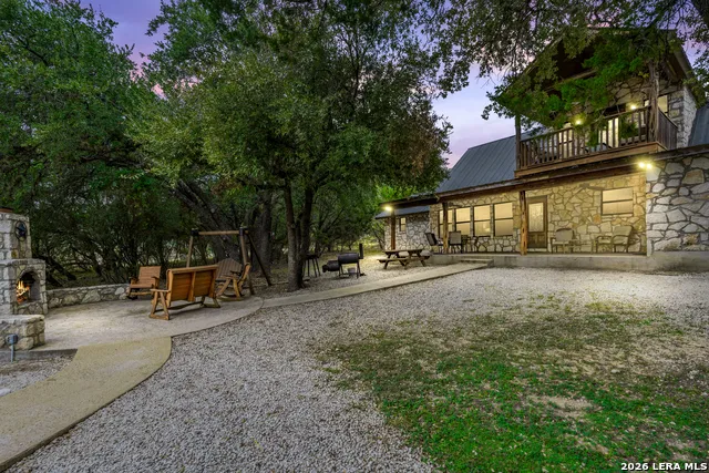 128 Mountain Laurel Concan, TX 78838