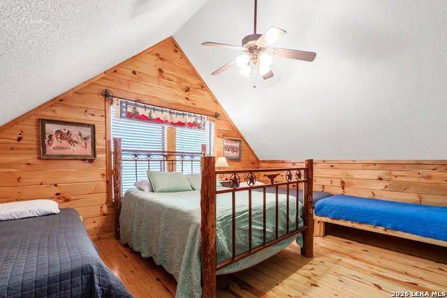 128 Mountain Laurel Concan, TX 78838