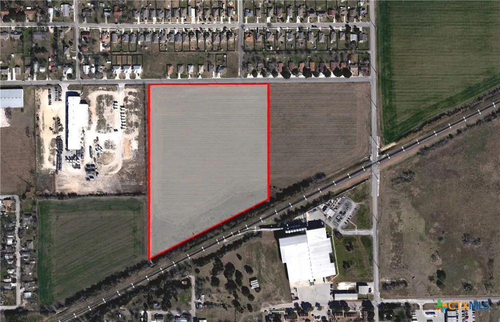 E Baxter Street Seguin, TX 78155