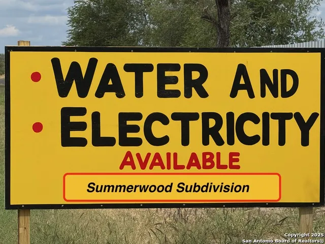LOT 2 Summerwood Lane La Pryor, TX 78872