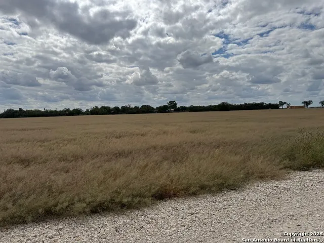 LOT 2 Summerwood Lane La Pryor, TX 78872
