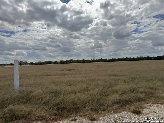 LOT 9 Summerwood Lane La Pryor, TX 78872