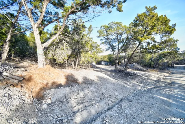 904 Olympic Dr Kerrville, TX 78028